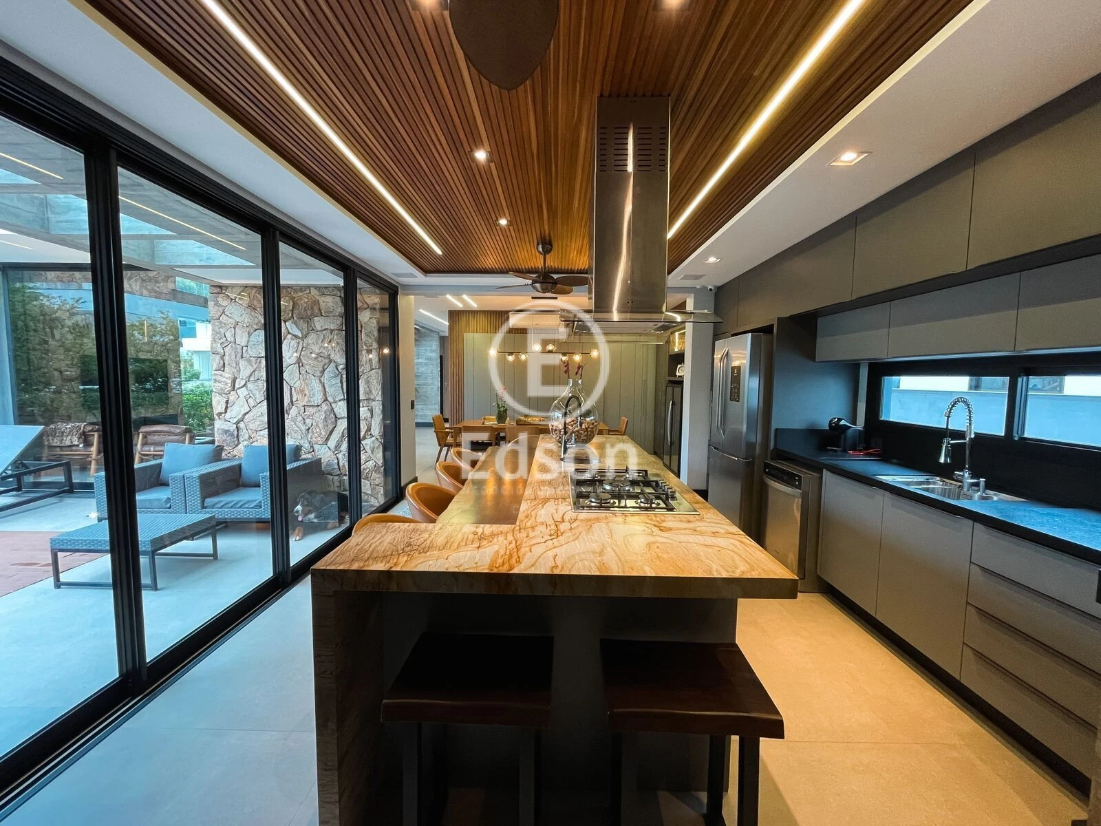 Casa em Pedra Branca, Palhoça. 4 quartos, 386m². Imagem 5 de 13