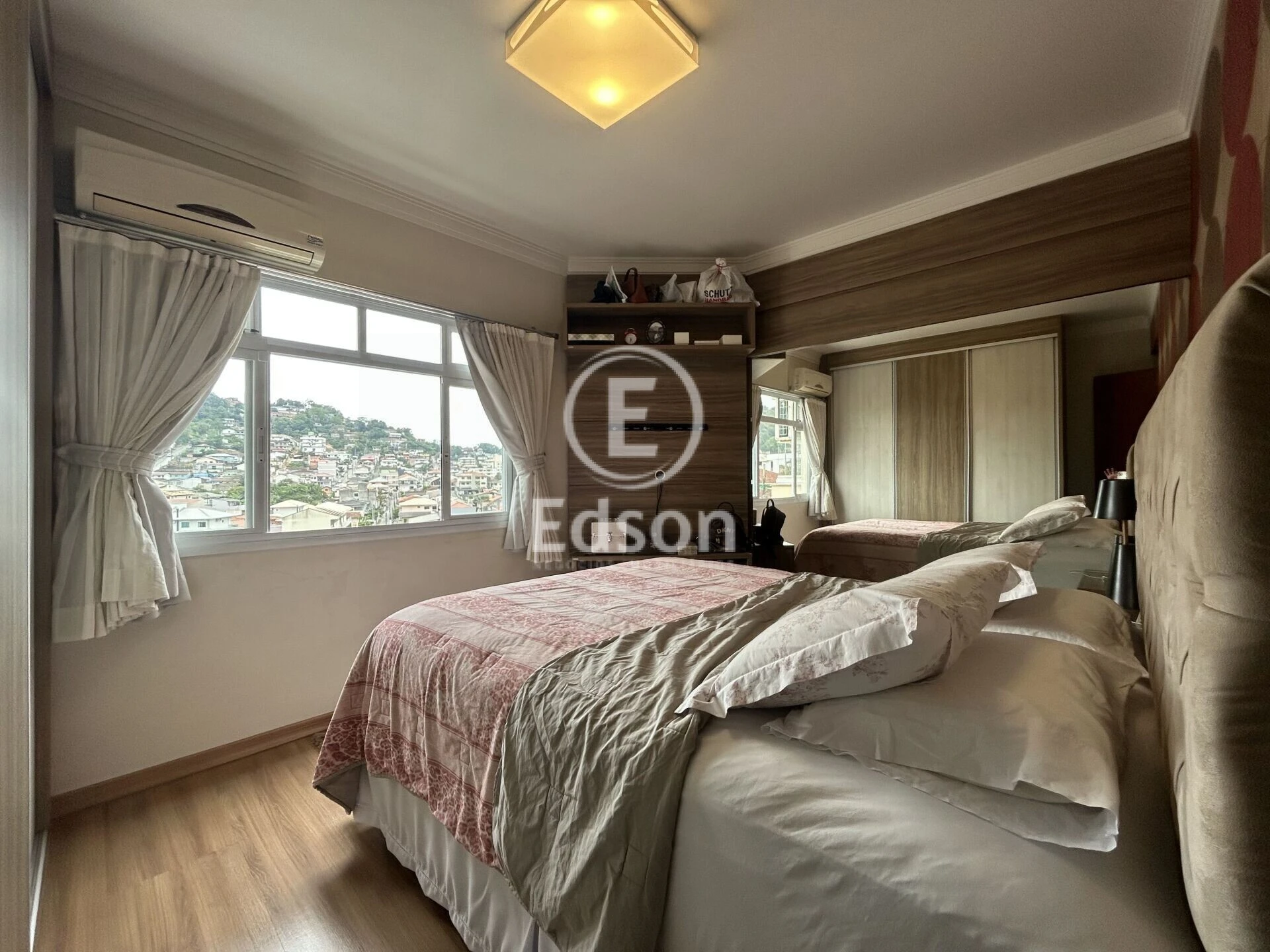 Apartamento em Fazenda Santo Antônio, São José. 2 quartos, 78m². Imagem 3 de 7