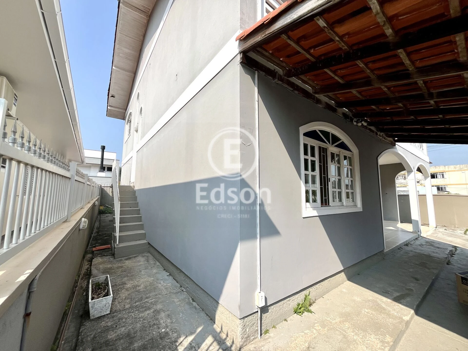 Casa em Fazenda Santo Antônio, São José. 5 quartos, 280m². Imagem 4 de 15