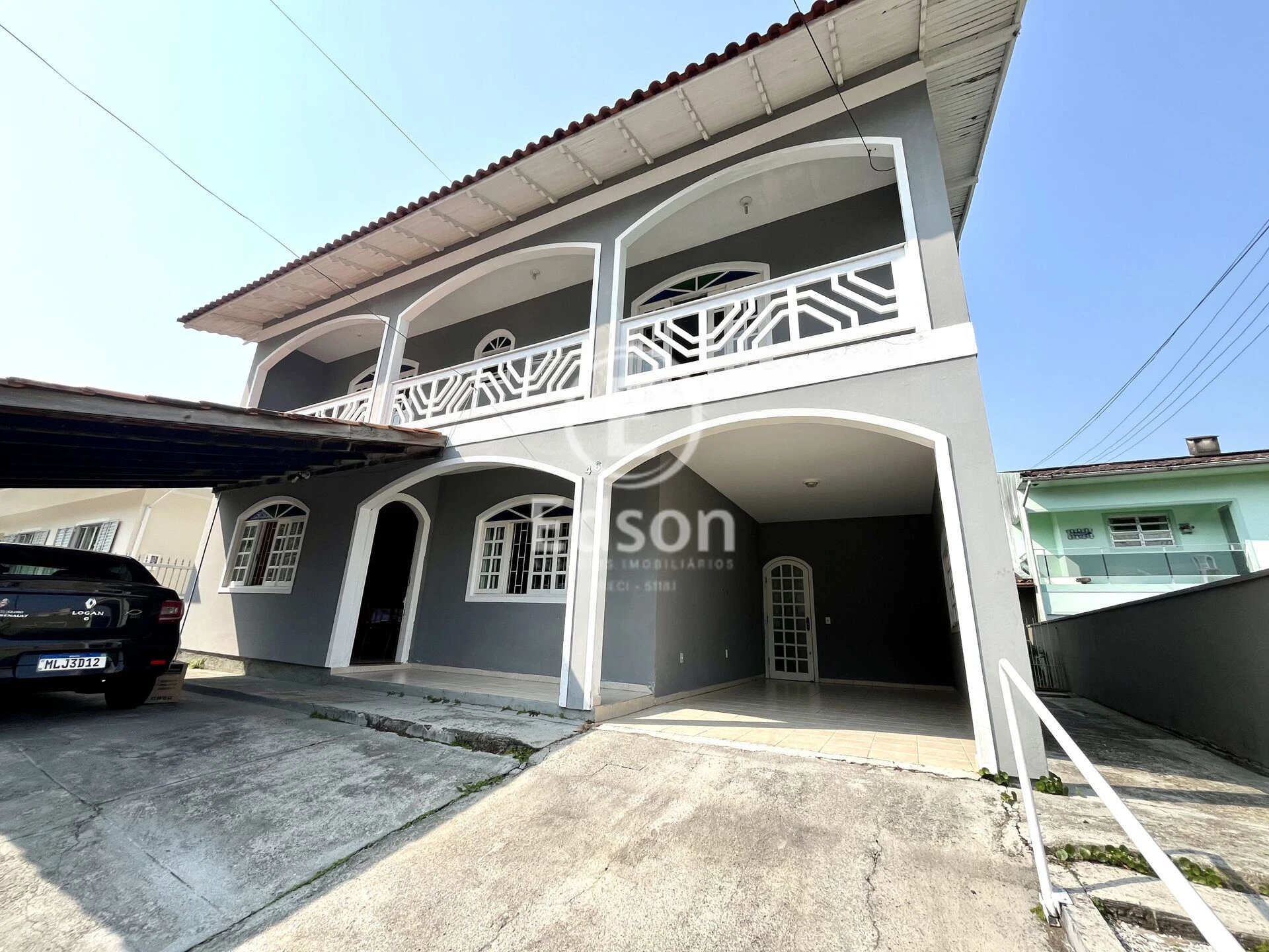 Casa em Fazenda Santo Antônio, São José. 5 quartos, 280m². Imagem 1 de 15