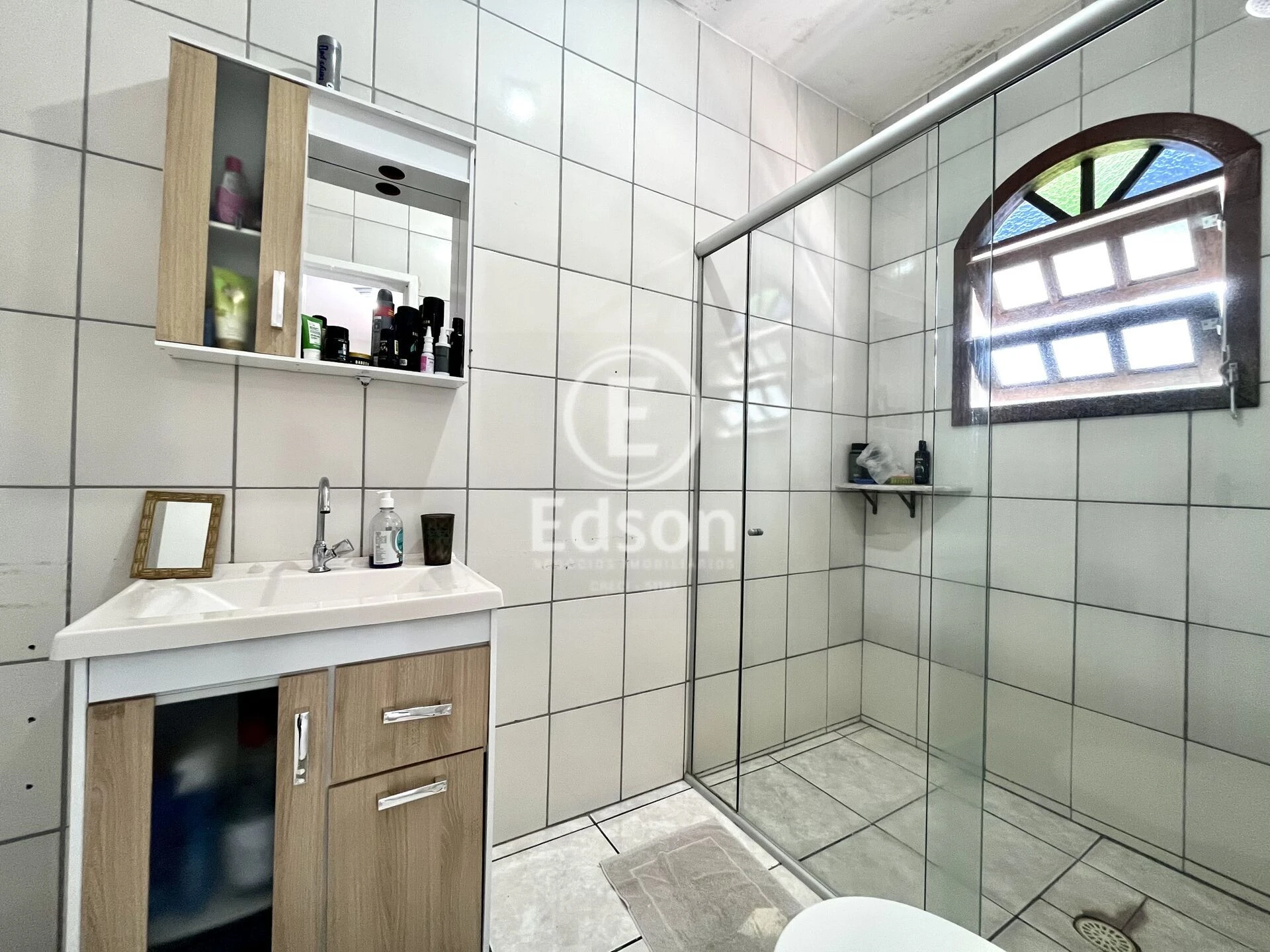 Casa em Fazenda Santo Antônio, São José. 5 quartos, 280m². Imagem 9 de 15