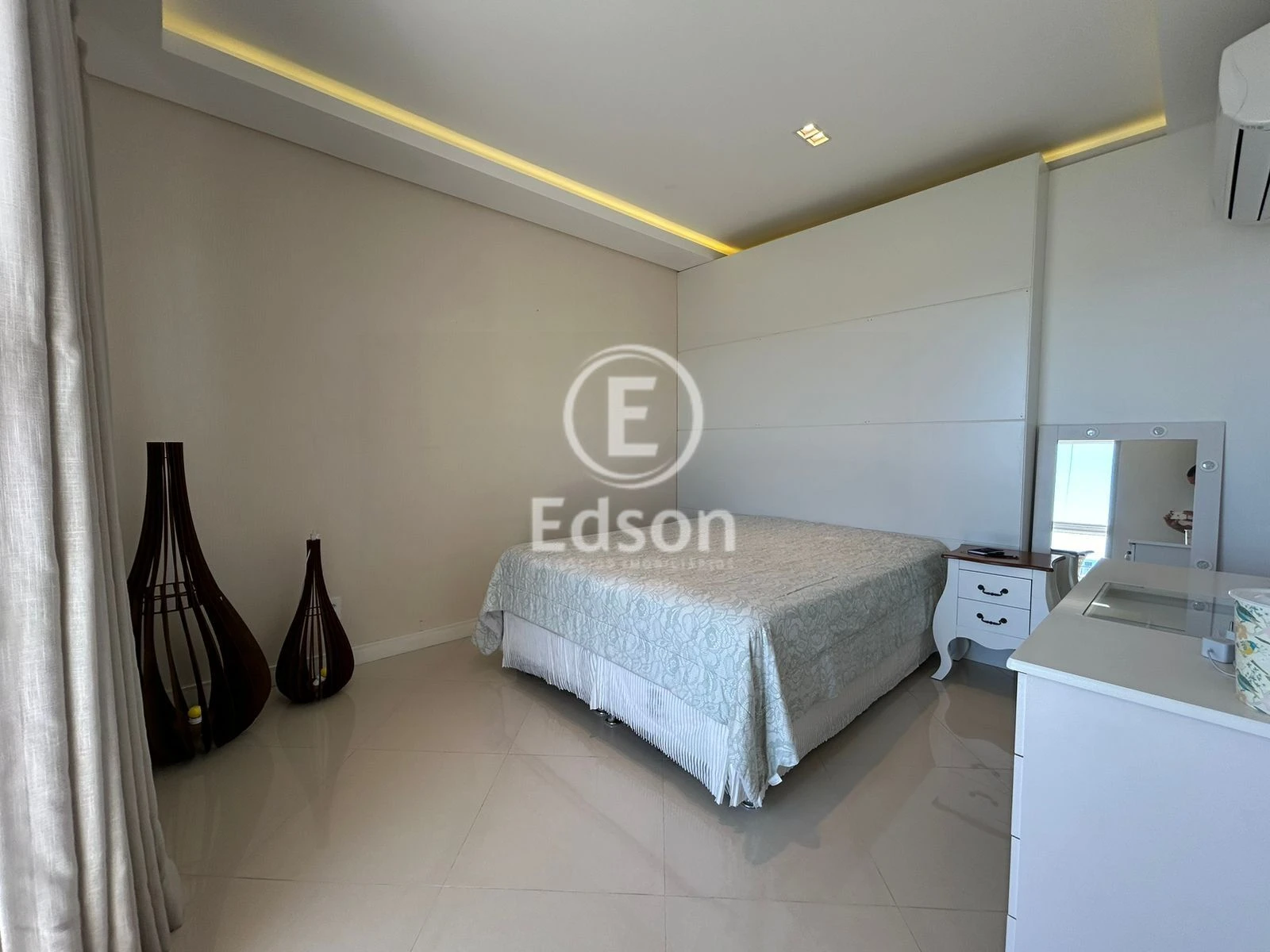 Apartamento em Canto, Florianópolis. 3 quartos, 180m². Imagem 14 de 15