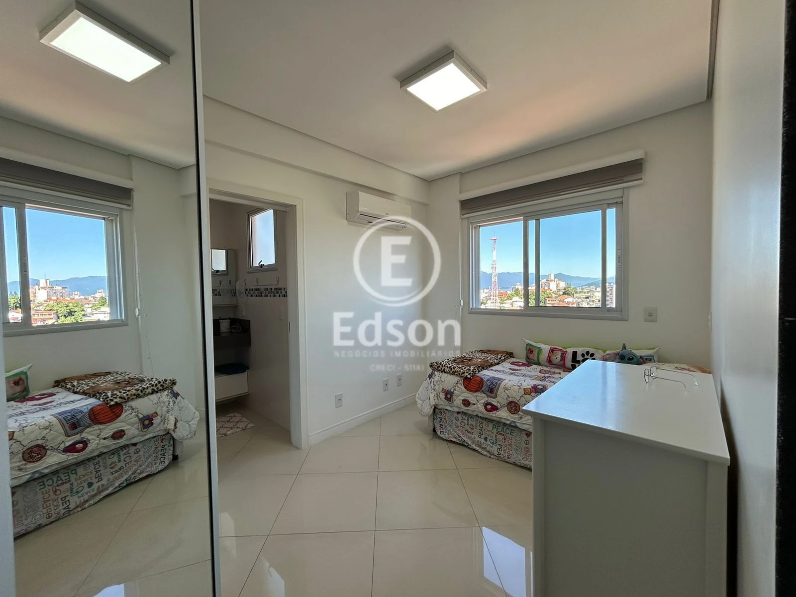 Apartamento em Canto, Florianópolis. 3 quartos, 180m². Imagem 6 de 15