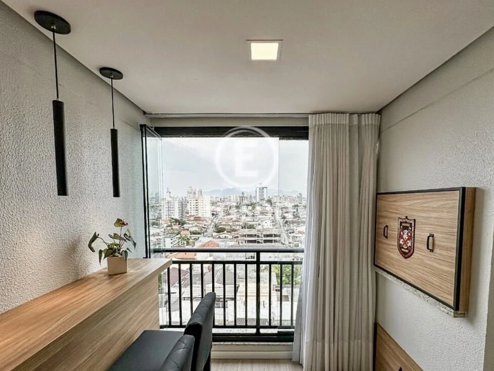 Apartamento em Barreiros, São José. 2 quartos, 74m². Imagem 3 de 12