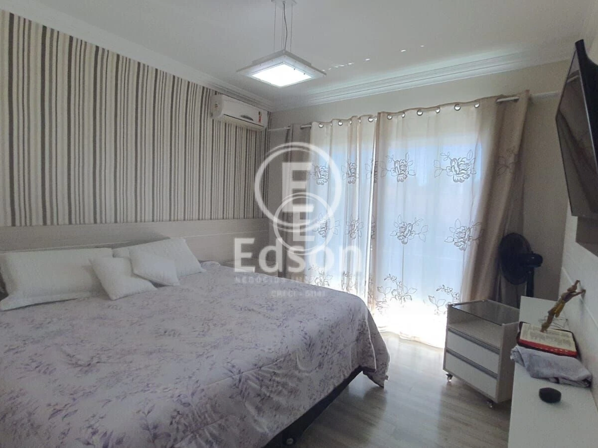 Casa em Pedra Branca, Palhoça. 4 quartos, 240m². Imagem 5 de 13