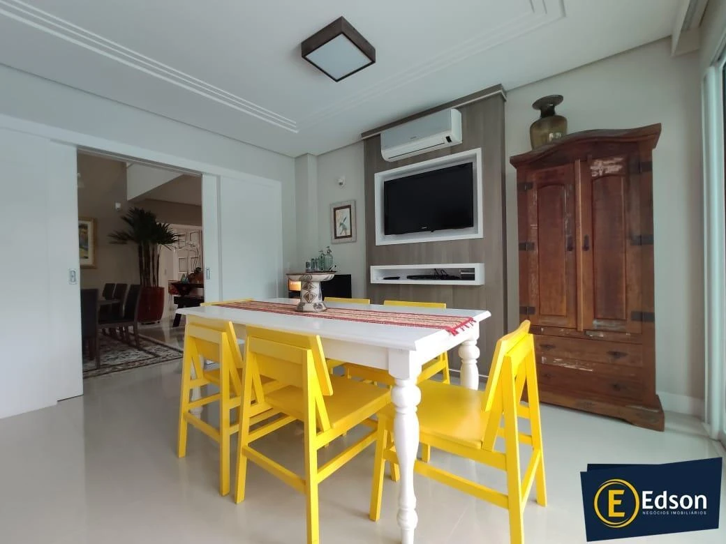 Casa em Pedra Branca, Palhoça. 4 quartos, 402m². Imagem 7 de 19