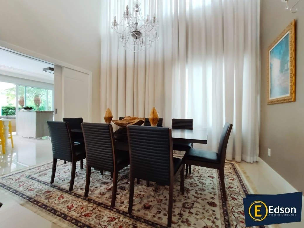 Casa em Pedra Branca, Palhoça. 4 quartos, 402m². Imagem 3 de 19