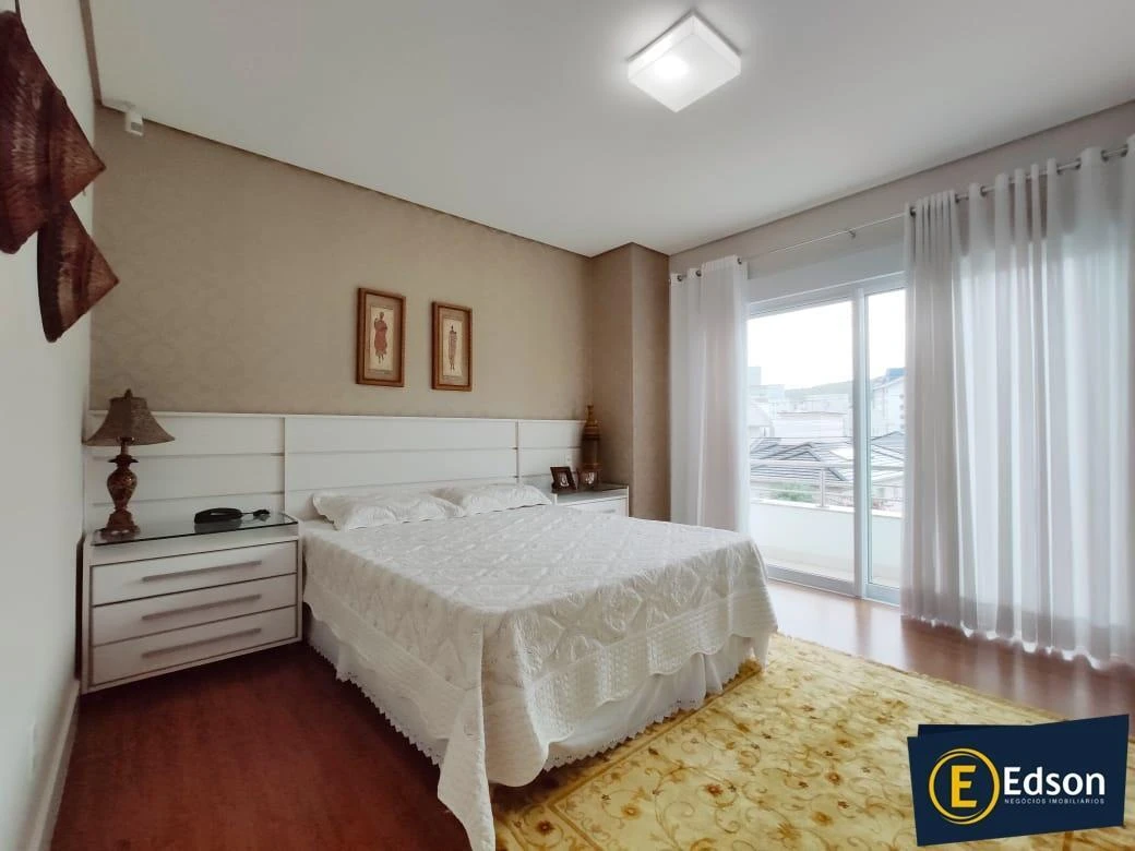 Casa em Pedra Branca, Palhoça. 4 quartos, 402m². Imagem 14 de 19