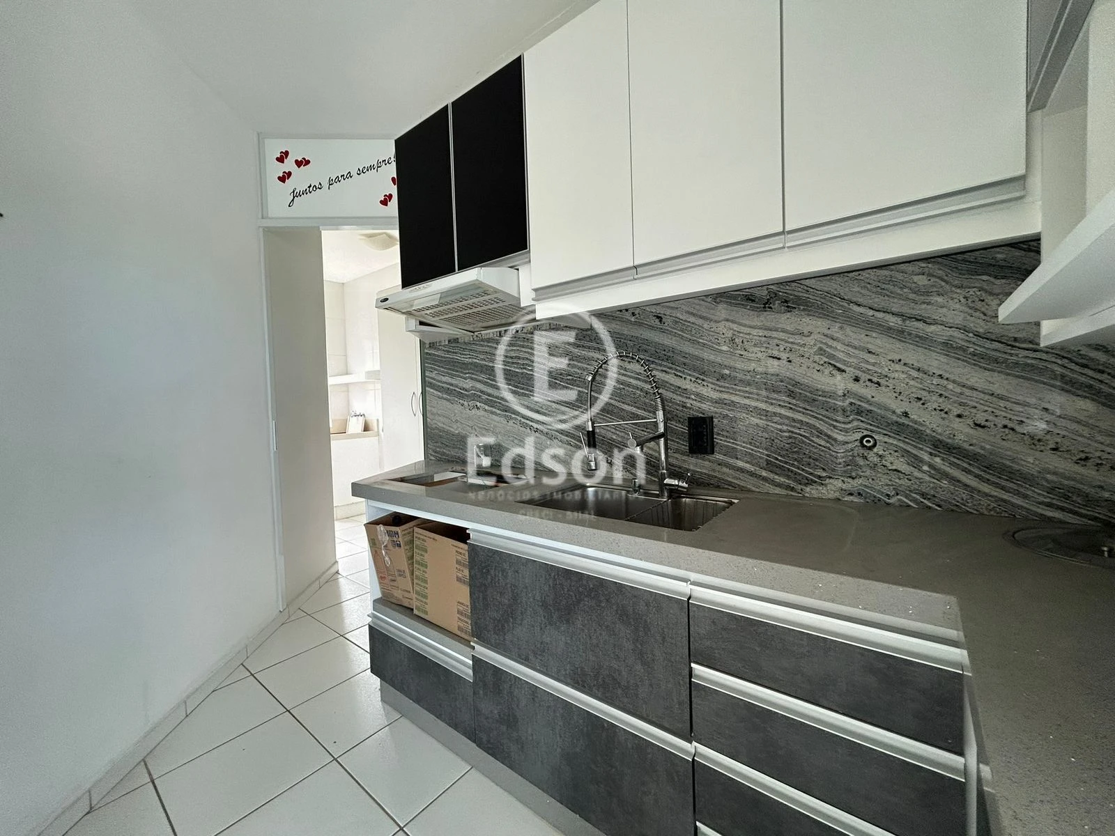 Apartamento em Forquilhas, São José. 2 quartos, 63m². Imagem 2 de 11