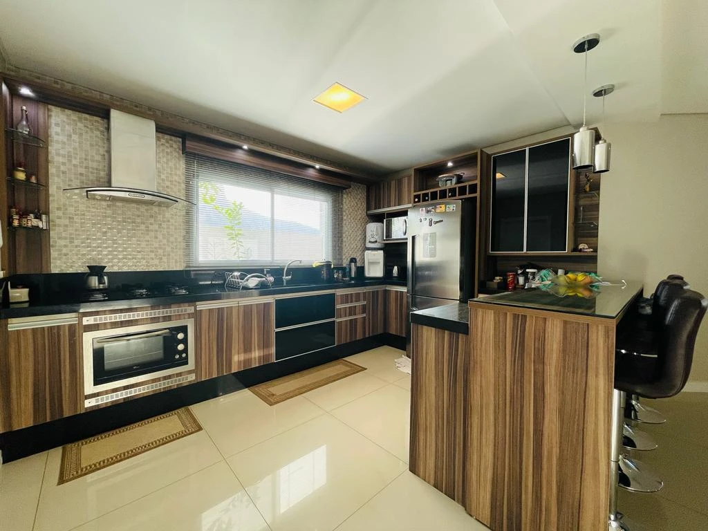 Casa em Pedra Branca, Palhoça. 3 quartos, 180m². Imagem 8 de 15