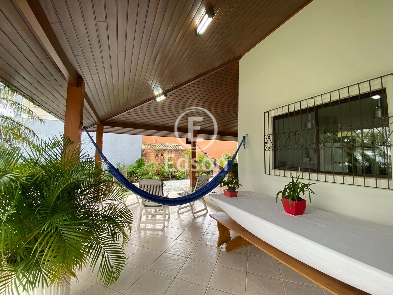 Casa em Aririú da Formiga, Palhoça. 4 quartos, 228m². Imagem 4 de 15