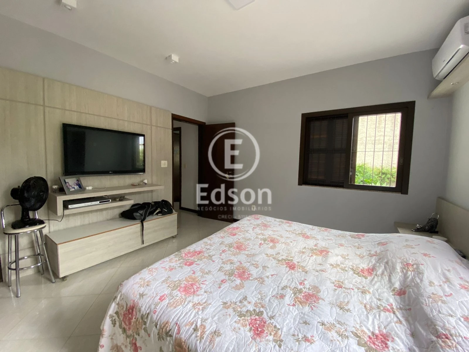 Casa em Aririú da Formiga, Palhoça. 4 quartos, 228m². Imagem 9 de 15