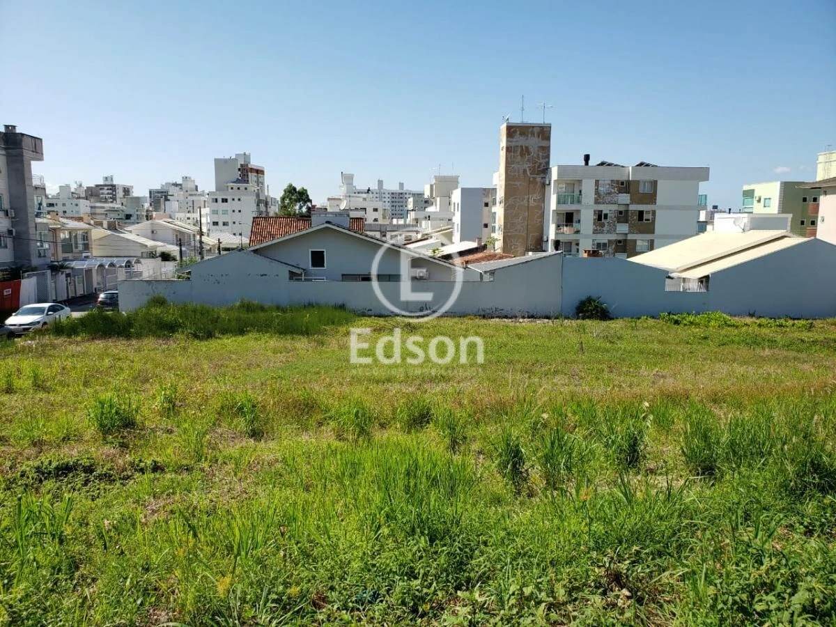 Terreno em Pagani, Palhoça. 0 quartos, 1442m². Imagem 1 de 3