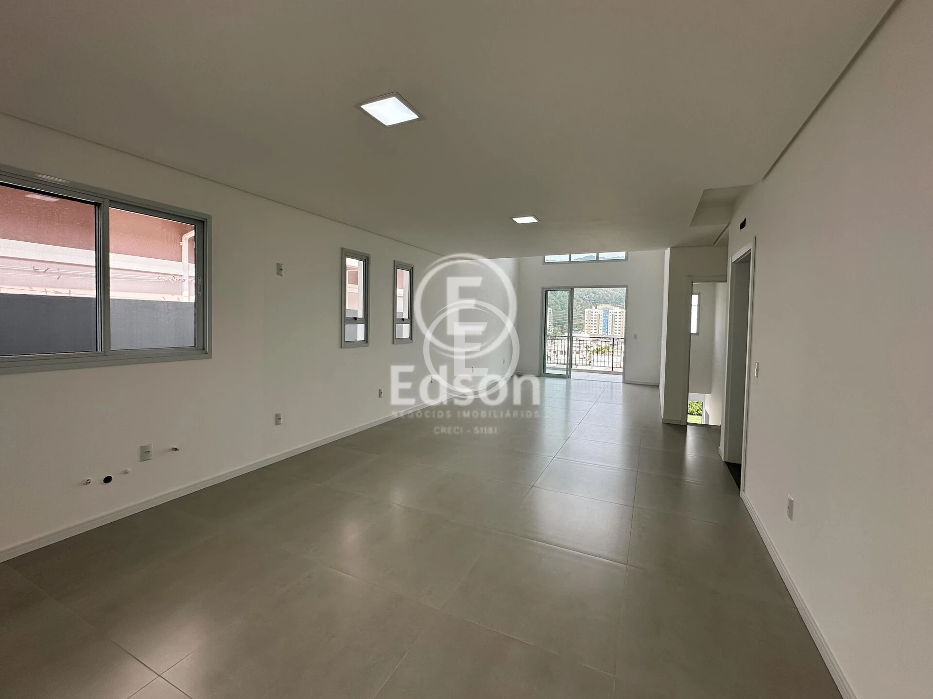 Casa em Pedra Branca, Palhoça. 3 quartos, 208m². Imagem 2 de 17