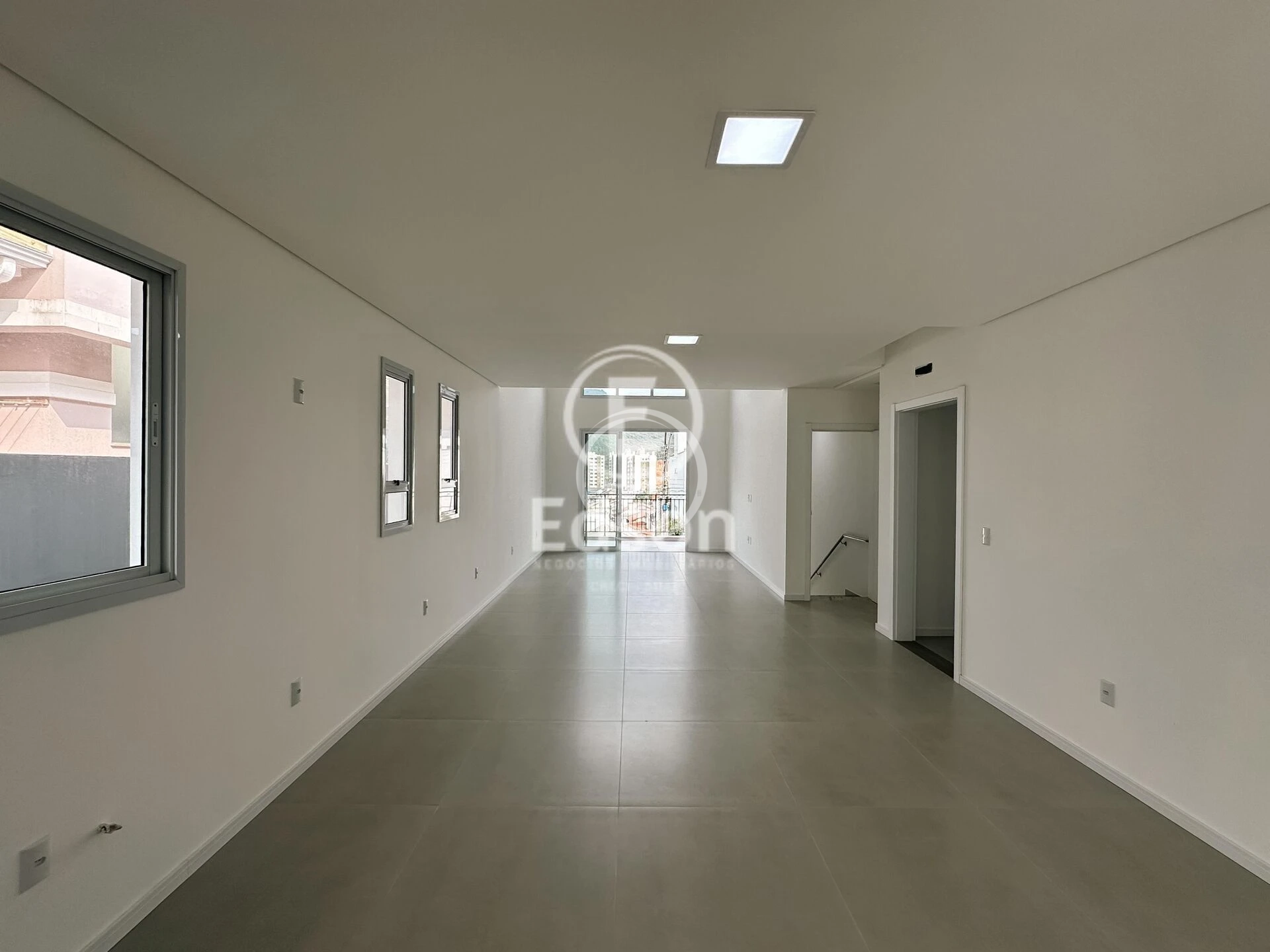 Casa em Pedra Branca, Palhoça. 3 quartos, 208m². Imagem 3 de 17