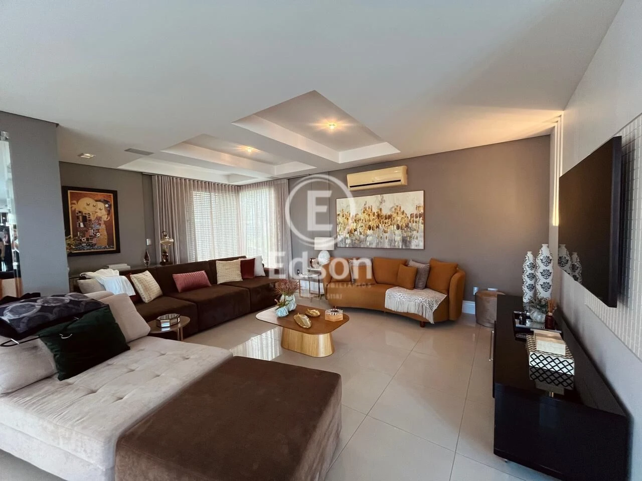 Casa em Pedra Branca, Palhoça. 3 quartos, 840m². Imagem 2 de 14