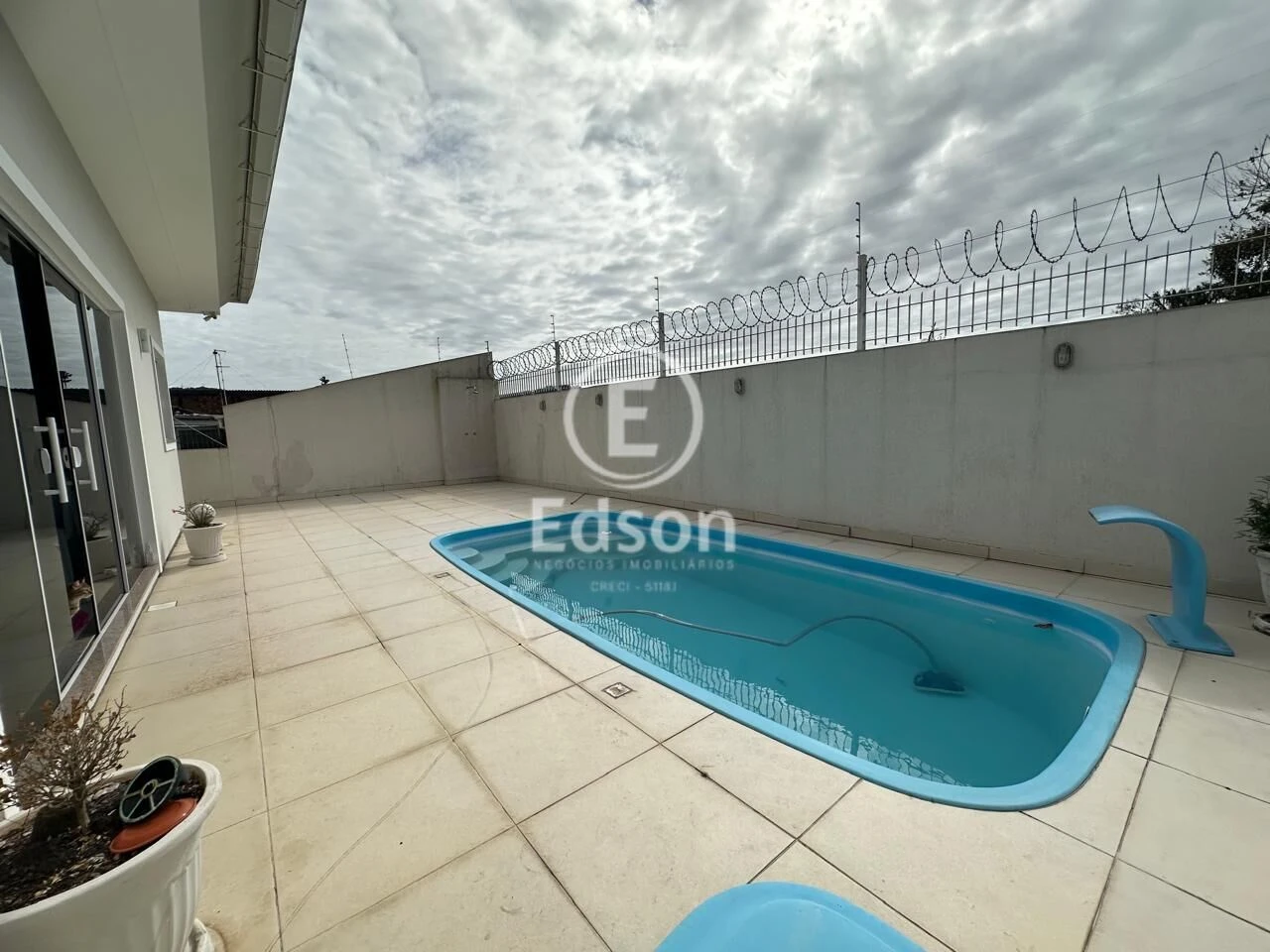 Casa em Picadas do Sul, São José. 3 quartos, 200m². Imagem 3 de 15