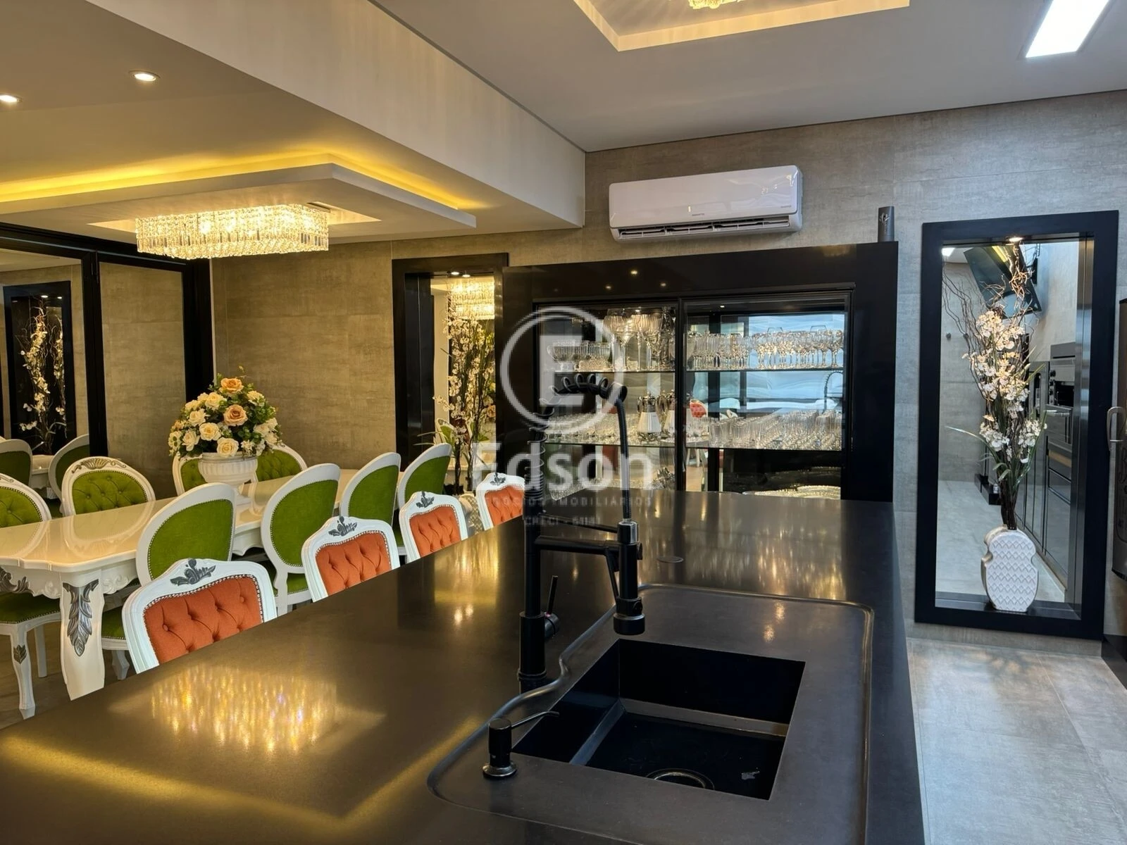 Casa em Aririu, Palhoça. 2 quartos, 230m². Imagem 1 de 15