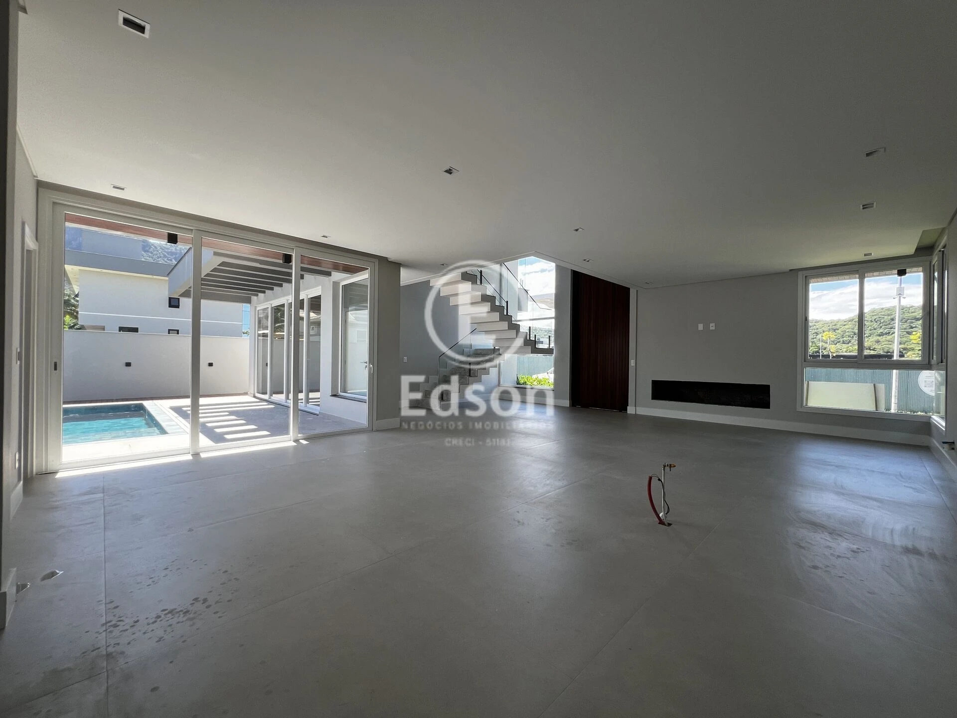 Casa em Pedra Branca, Palhoça. 3 quartos, 253m². Imagem 8 de 10