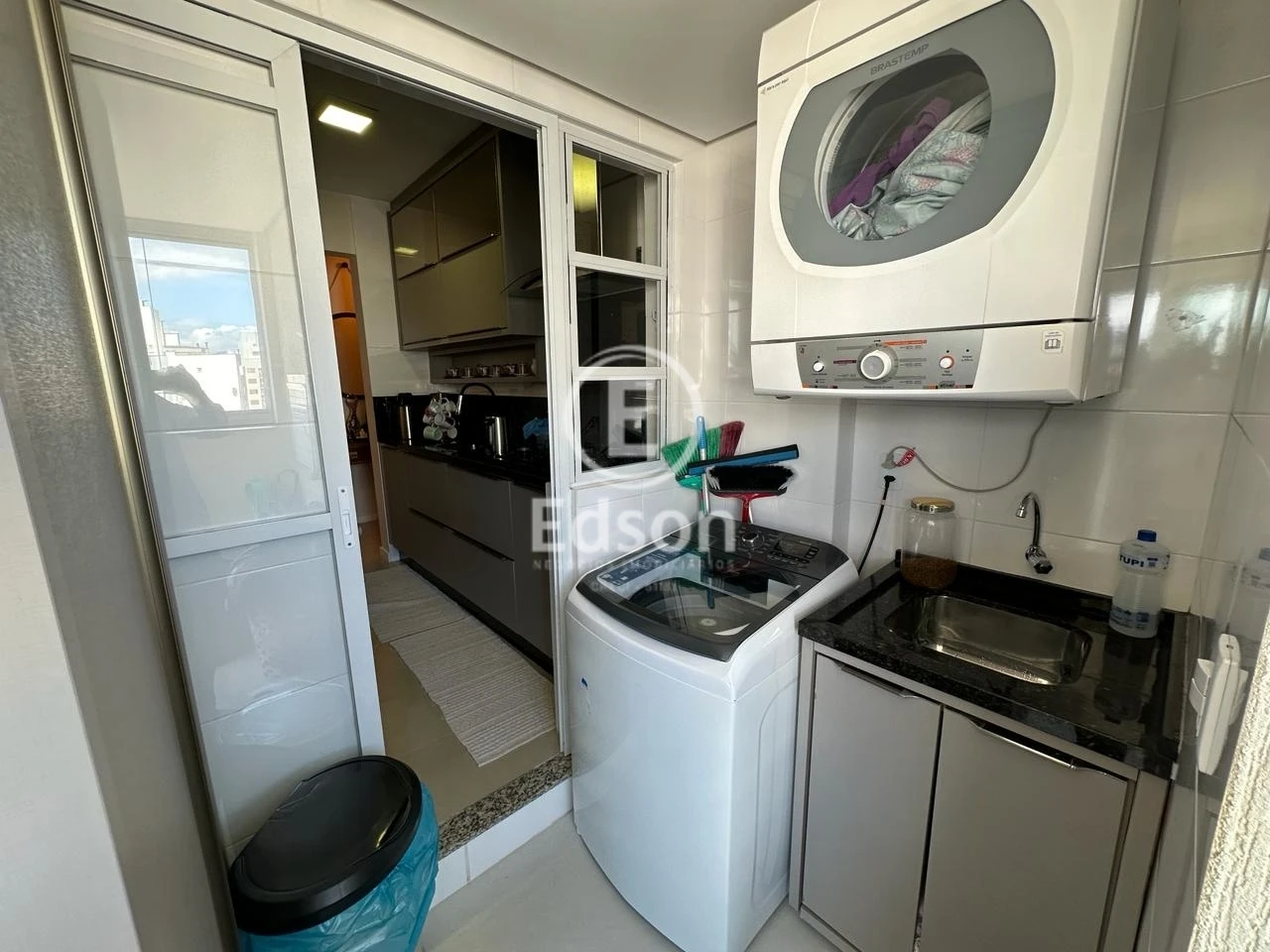 Apartamento em Barreiros, São José. 3 quartos, 92m². Imagem 11 de 15