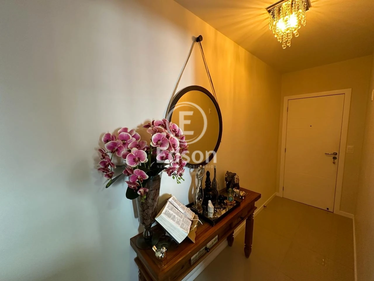 Apartamento em Barreiros, São José. 3 quartos, 92m². Imagem 7 de 15