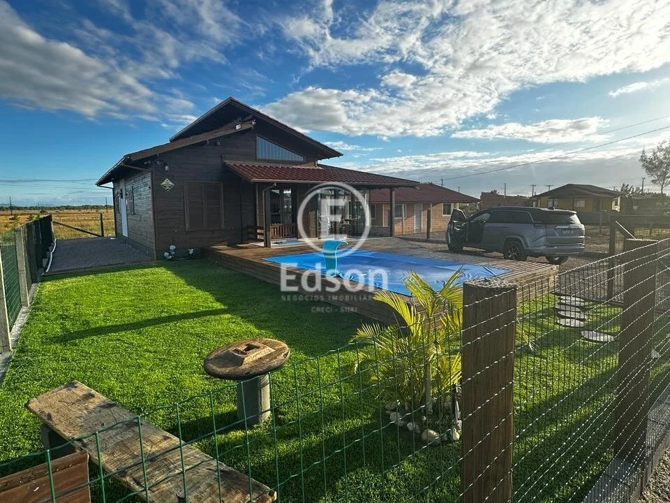 Casa em Praia do Sol, Laguna. 3 quartos, 0m². Imagem 1 de 9