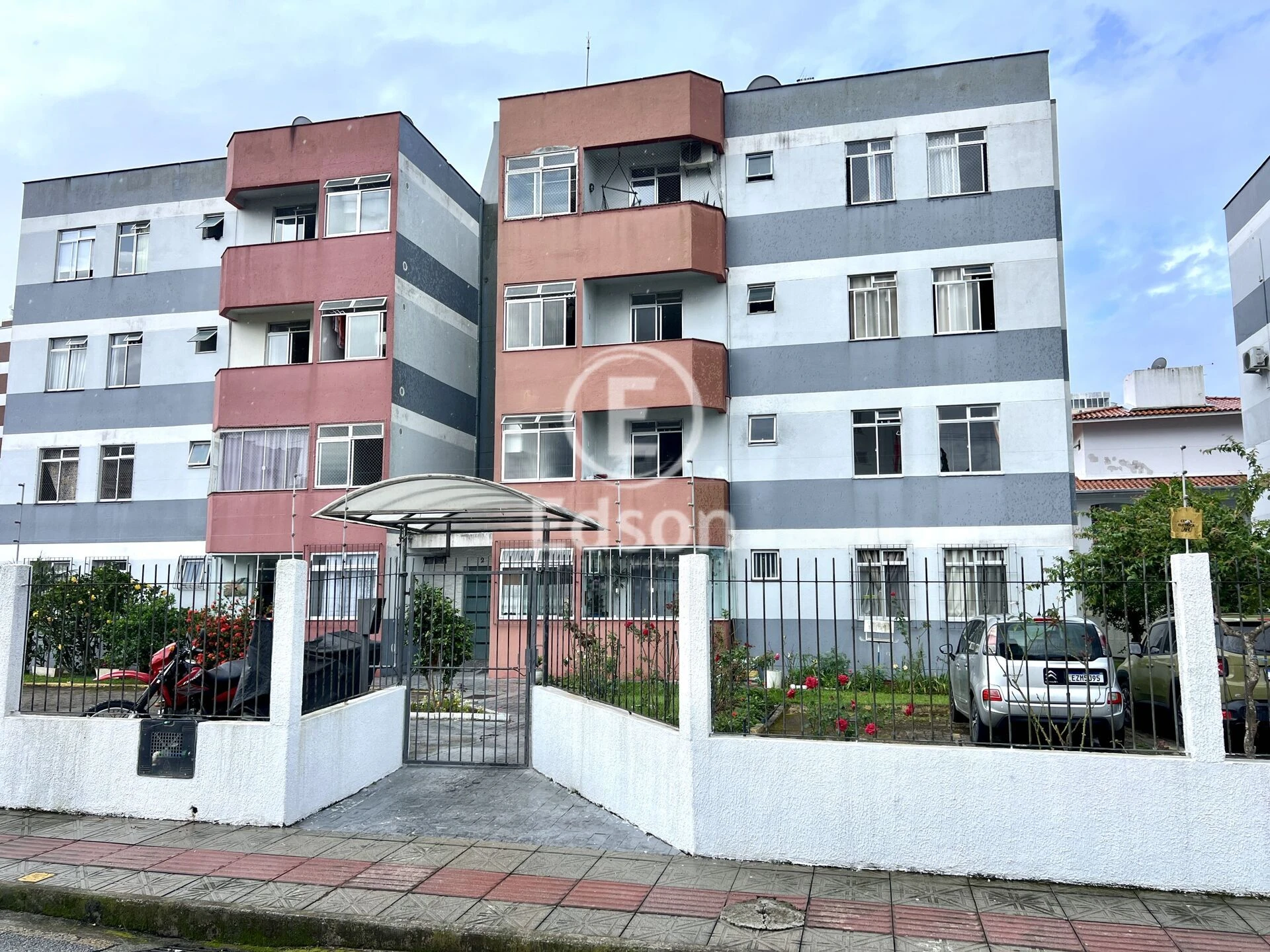 Apartamento em Praia Comprida, São José. 3 quartos, 63m². Imagem 1 de 11