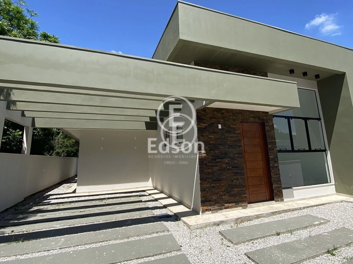 Casa em Forquilhas, São José. 3 quartos, 144m². Imagem 1 de 10