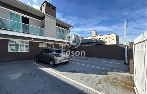 Apartamento com 2 quartos em Pagani, Palhoça