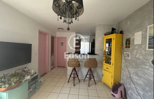 Apartamento com 2 quartos em Sertão do Maruim, São José