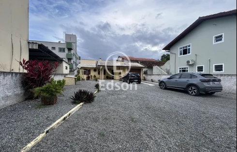 Casa com 2 quartos em Jardim Aquarius, Palhoça