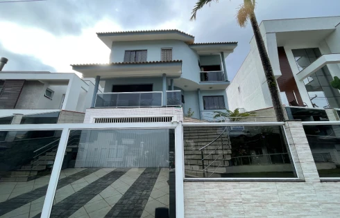 Casa com 4 quartos em Pedra Branca, Palhoça