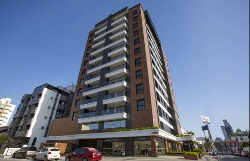 Apartamento com 3 quartos em Estreito, Florianópolis