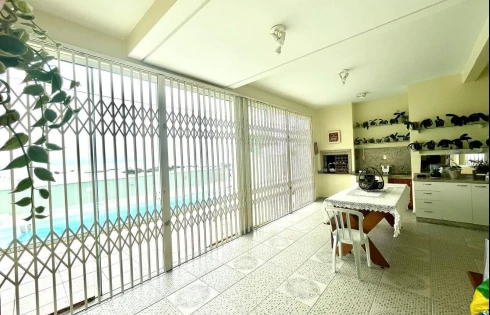 Casa com 3 quartos em Ponta de Baixo, São José