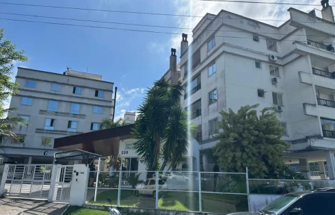 Apartamento com 2 quartos em Pedra Branca, Palhoça