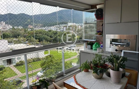 Apartamento com 2 quartos em Pedra Branca, Palhoça