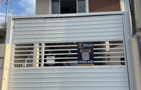 Sobrado Geminado com 2 quartos em Jardins, Palhoça