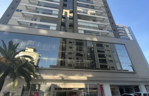 Apartamento com 2 quartos em Kobrasol, São José