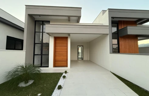 Casa Geminada com 2 quartos em Forquilhas, São José