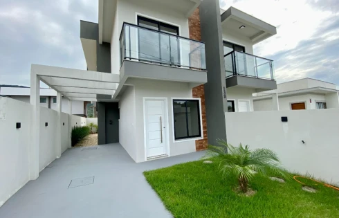 Sobrado Geminado com 2 quartos em Forquilhas, São José