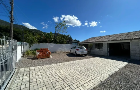 Casa com 4 quartos em Praia de Fora, Palhoça