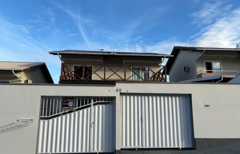 Sobrado Geminado com 2 quartos em Bela Vista, Palhoça