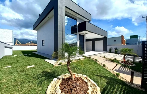 Casa com 3 quartos em Guarda do Cubatão, Palhoça