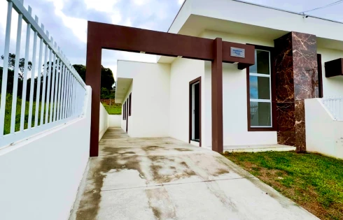 Casa Geminada com 3 quartos em Serraria, São José