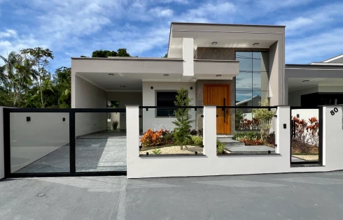 Casa com 3 quartos em Forquilhas, São José