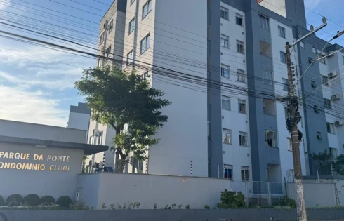 Apartamento com 2 quartos em Ponte do Imaruim, Palhoça