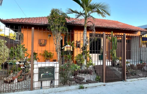 Casa com 3 quartos em Bom Viver, Biguaçu