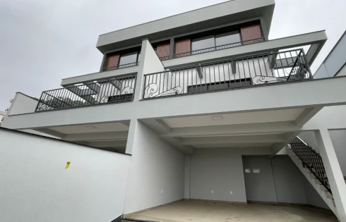 Sobrado Geminado com 3 quartos em São Sebastião, Palhoça