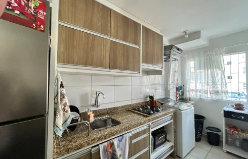 Apartamento com 2 quartos em São Sebastião, Palhoça
