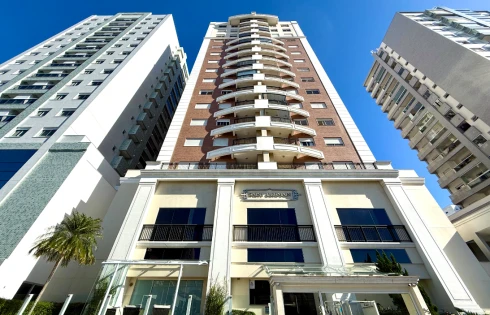 Apartamento com 2 quartos em Kobrasol, São José